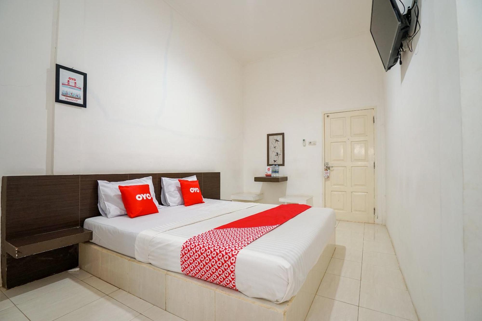OYO 1868 Penginapan Sekip Palembang Bagian luar foto