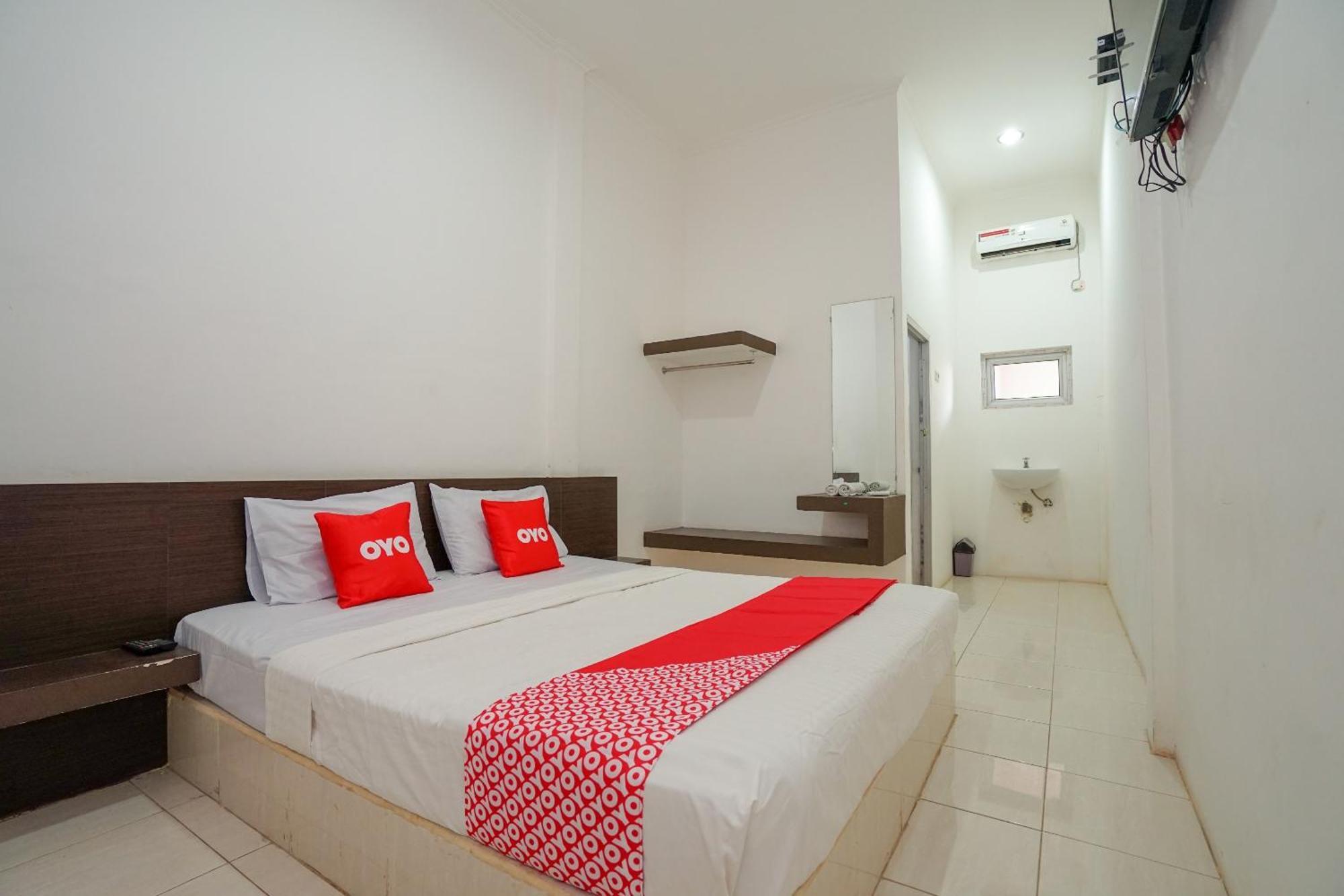 OYO 1868 Penginapan Sekip Palembang Bagian luar foto